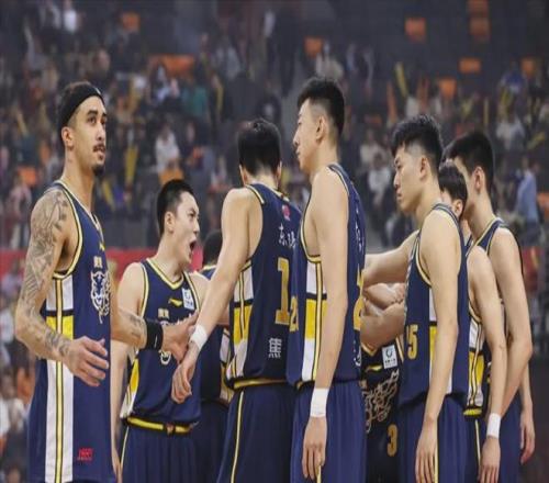 东契奇揽,里夫斯,湖人轻敌马,博鱼体育官网,博鱼体育app,博鱼体育APP下载